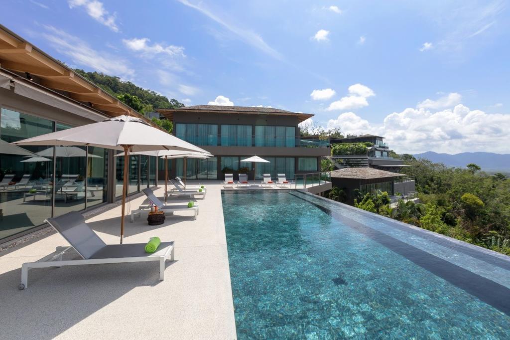 Tropical Castle Phuket By Resava Villa Layan Beach  Buitenkant foto